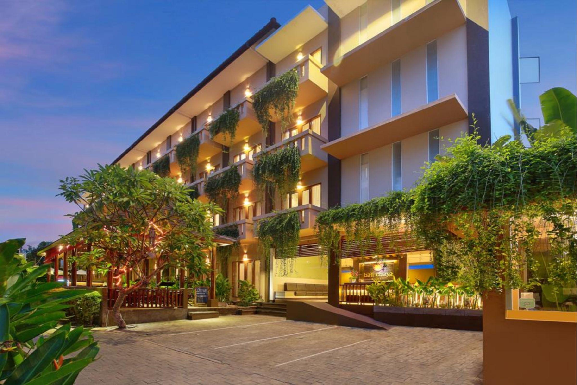 Bali Chaya Hotel Legian Exterior photo