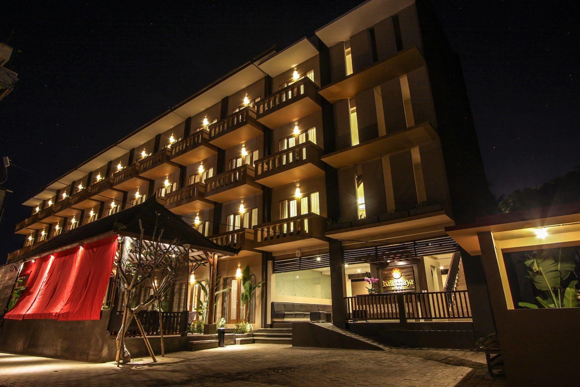 Bali Chaya Hotel Legian Exterior photo